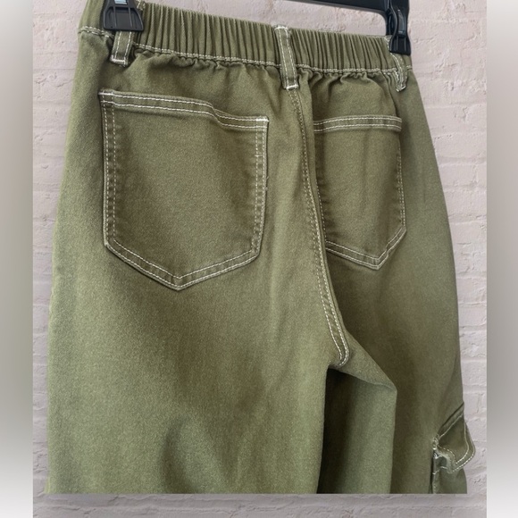 Forever 21 Honey Peach Twill Cargo Straight Leg Pants Cypress Green Sz XS - Picture 9 of 10